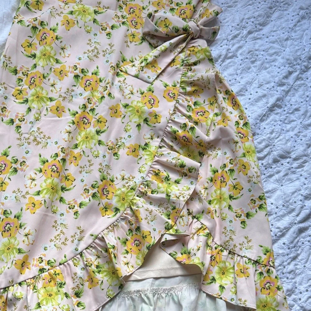 Floral Dress with Ruffle Detail - Picture 3 of 4